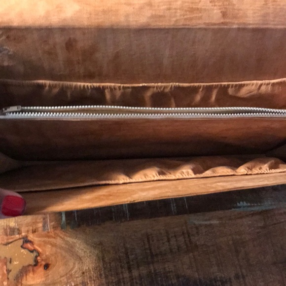 Purse - Picture 3 of 3